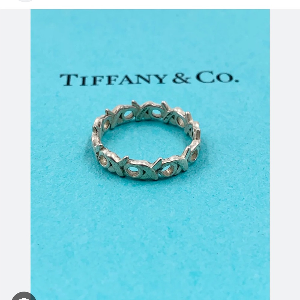 Authentic Tiffany XOXO ring Discontinued